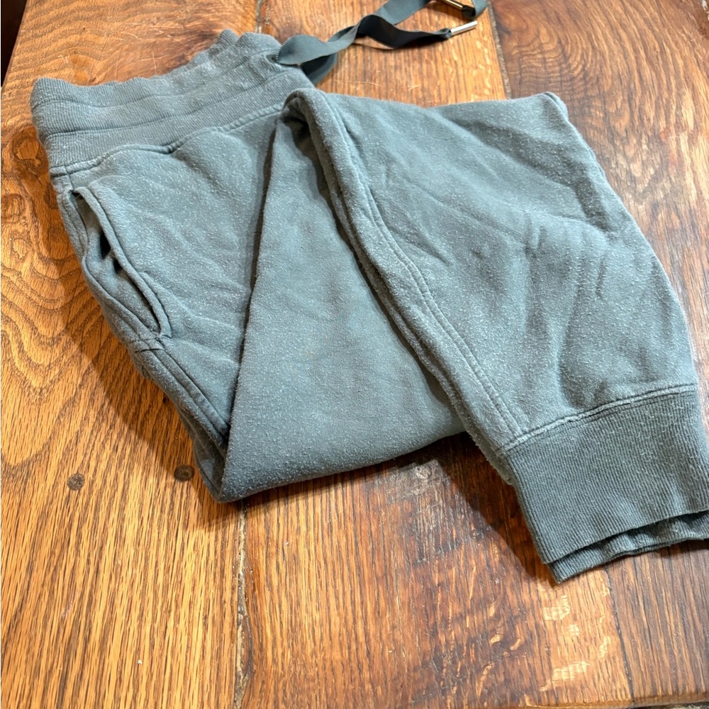 Athleta Balance Gray Jogger Sweatpants
